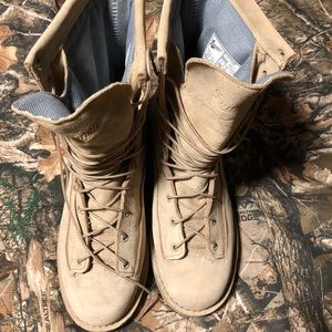 NWOT Men's Danner GTX Waterproof Boots